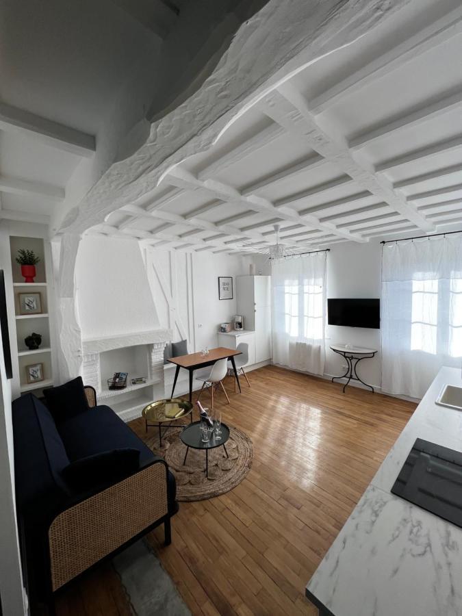 Le 101 - Les Locations Isahora Apartment Eu (Seine-Maritime) Bagian luar foto
